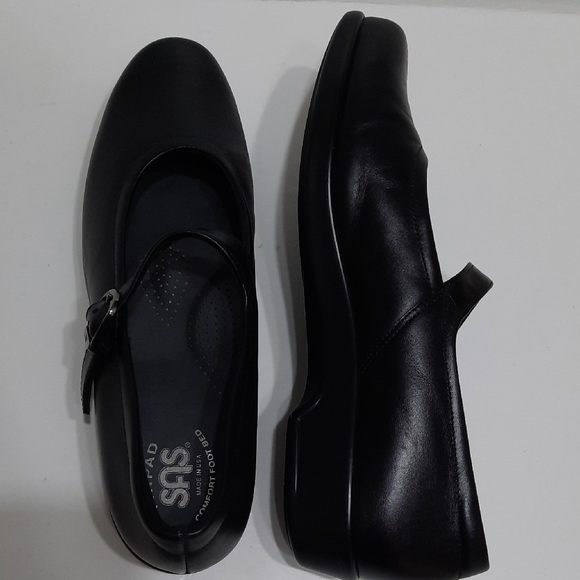 SAS Black Mary Jane Flats - Picture 4 of 11